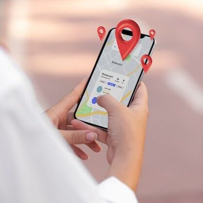 چطور با اپلیکیشن‌های موبایل سفرهای خود را به راحتی برنامه‌ریزی کنیم؟